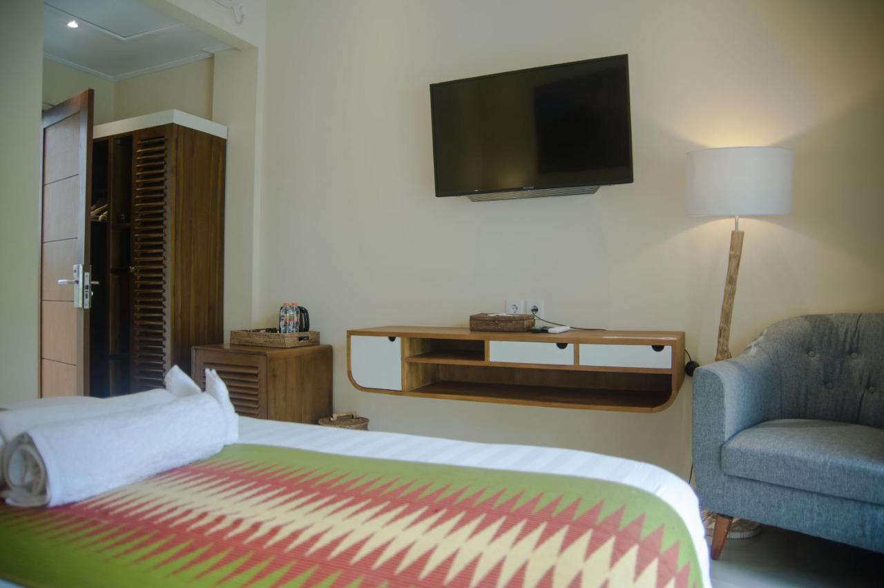 Akatara Hotel Toyapakeh Ngoại thất bức ảnh