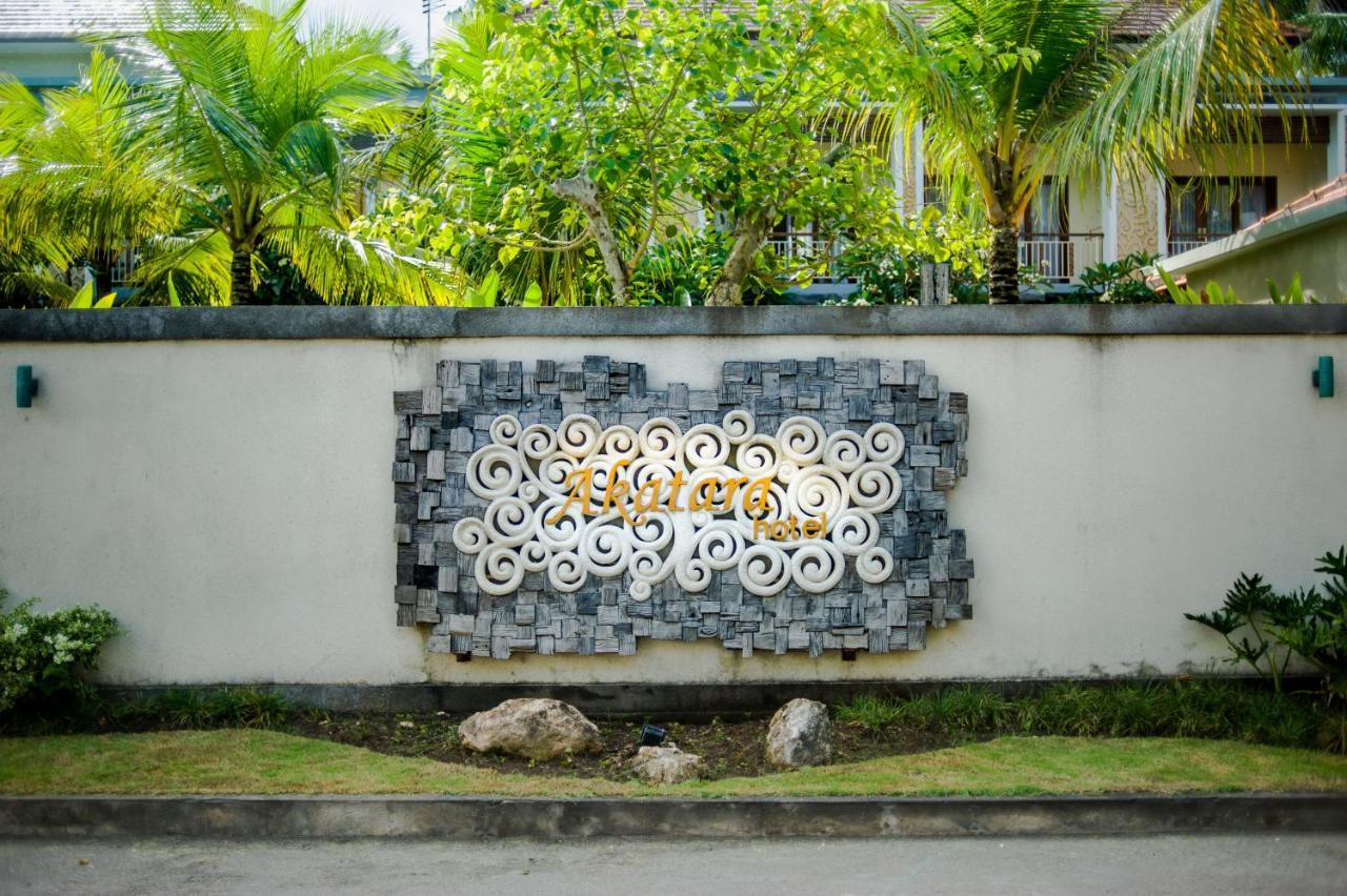 Akatara Hotel Toyapakeh Ngoại thất bức ảnh