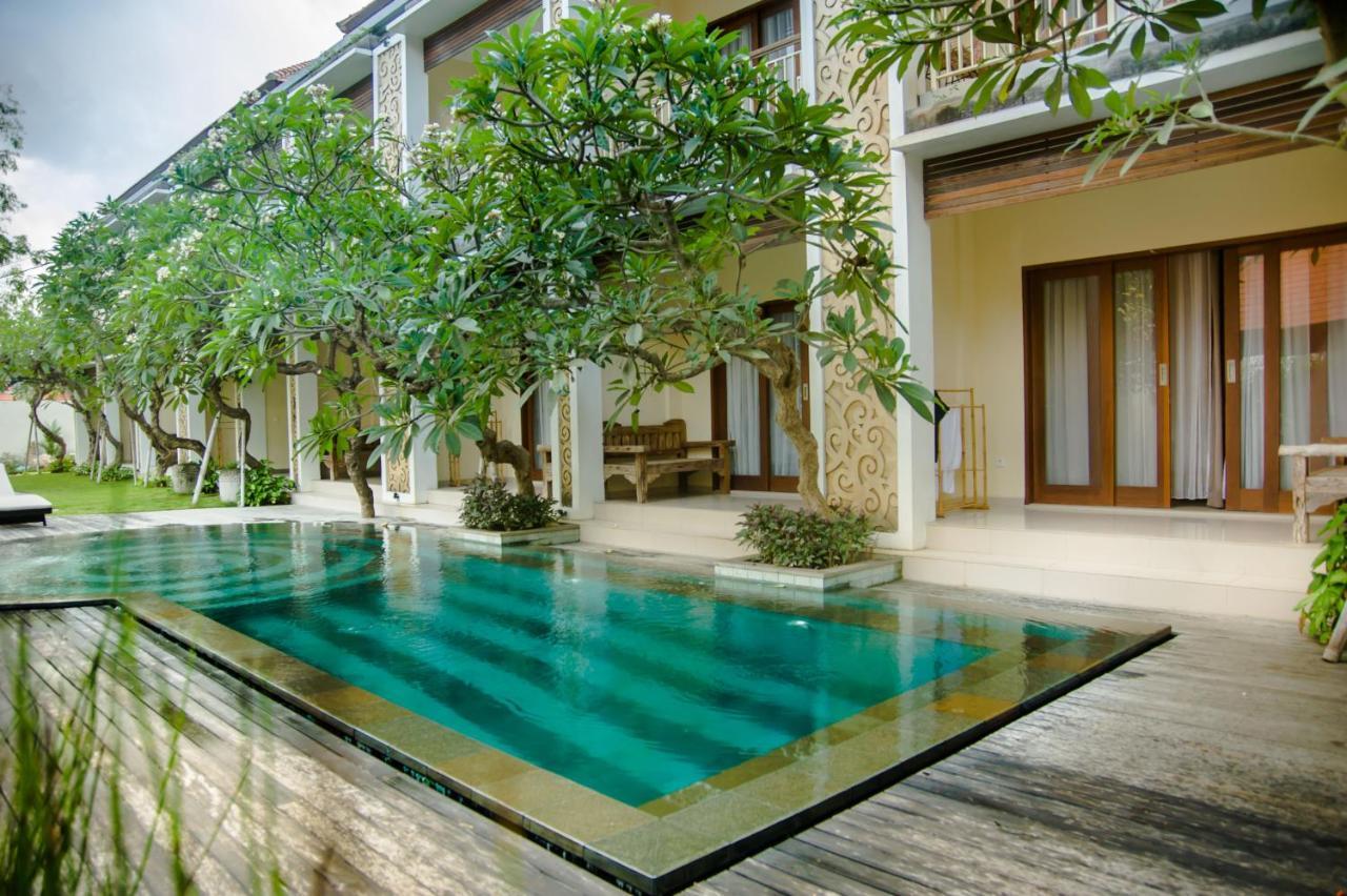 Akatara Hotel Toyapakeh Ngoại thất bức ảnh
