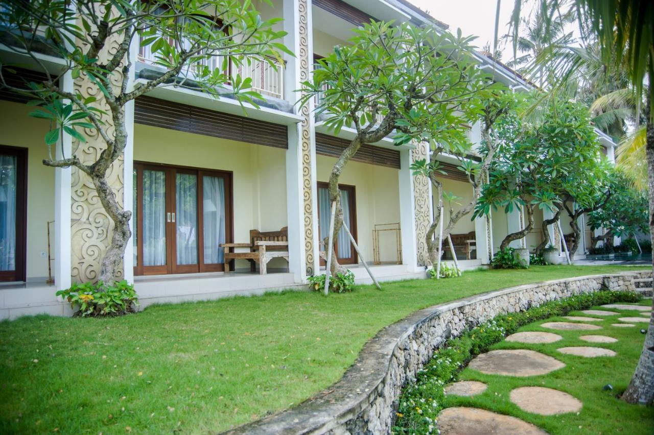 Akatara Hotel Toyapakeh Ngoại thất bức ảnh