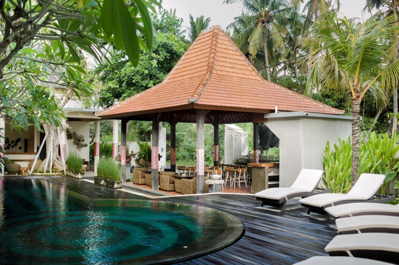 Akatara Hotel Toyapakeh Ngoại thất bức ảnh