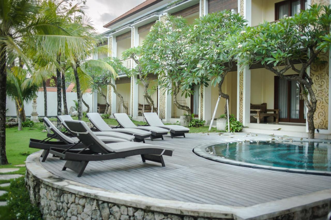 Akatara Hotel Toyapakeh Ngoại thất bức ảnh